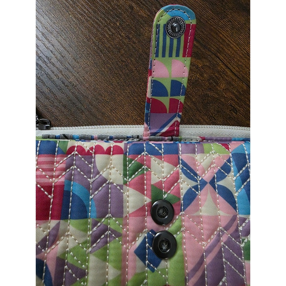 Lug Tram Wallet Multicolor Geometric Quilted Slim Travel Organizer Card Holder - Picture 3 of 9